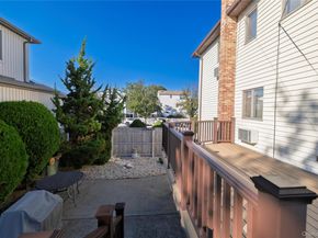 580 E Pine Street, Long Beach NY 11561