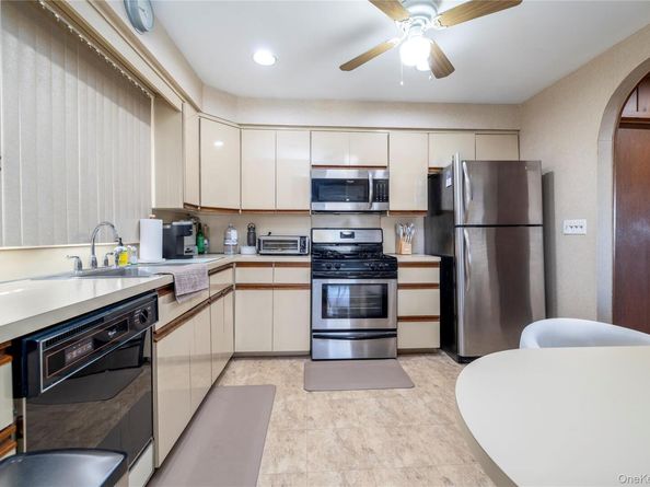 580 E Pine Street, Long Beach NY 11561