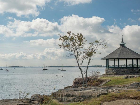 11 Alden Road 2N, Larchmont NY 10538