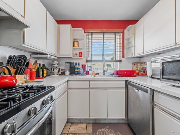 1518 Bayview Avenue, Bronx NY 10465