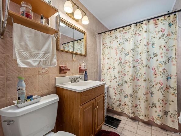 1518 Bayview Avenue, Bronx NY 10465