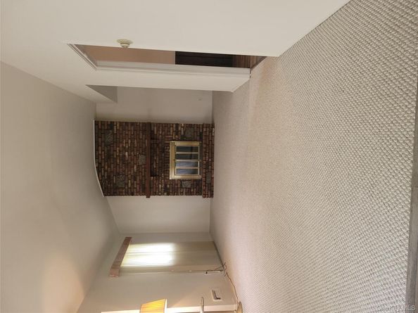 336 W 15th Street, Deer Park NY 11729