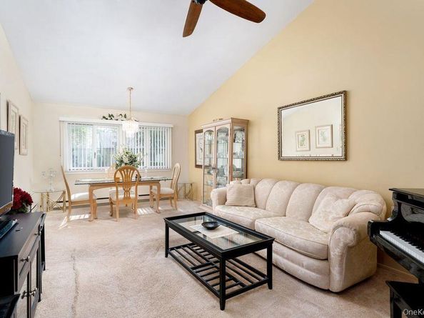 182 Strathmore Gate Drive, Stony Brook NY 11790