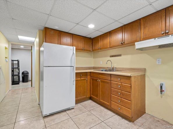 186 11th Street, Bethpage NY 11714