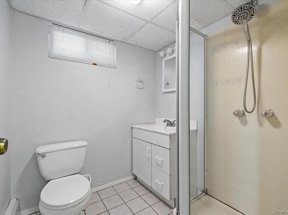 186 11th Street, Bethpage NY 11714