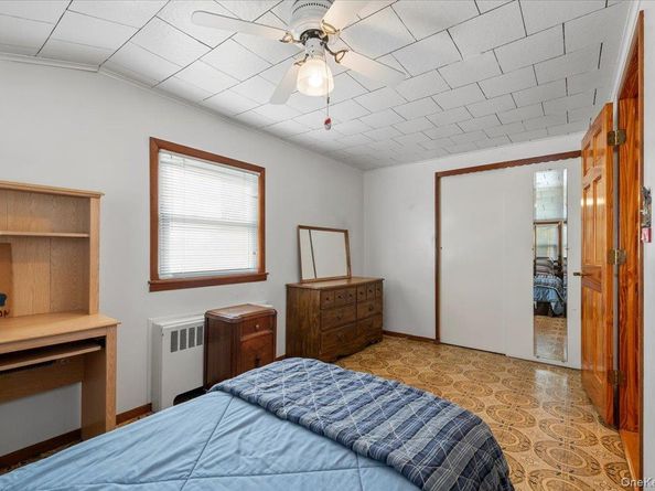 186 11th Street, Bethpage NY 11714