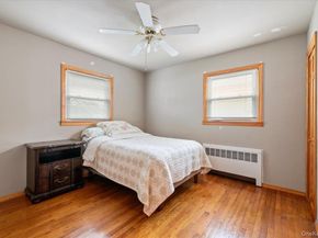 186 11th Street, Bethpage NY 11714