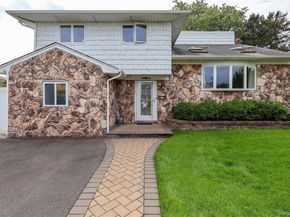 62 Summit Street, Hicksville NY 11801