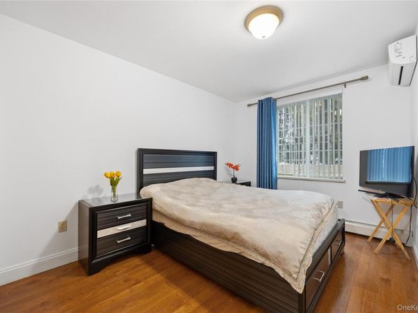 183-26 Booth Memorial Avenue, Fresh Meadows NY 11365