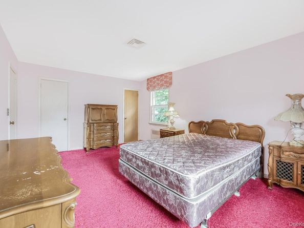 33 Eisenhower Drive, Yonkers NY 10710