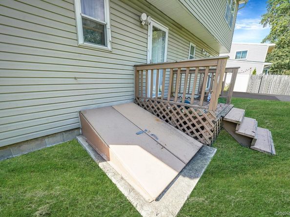 35 Maple Avenue, Bellport NY 11713