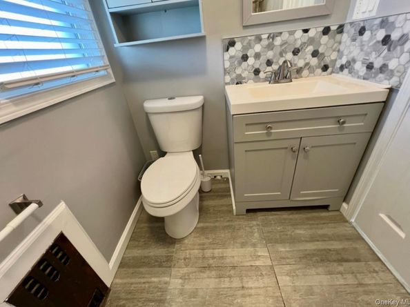 5 Lawrence Avenue, Lynbrook NY 11563