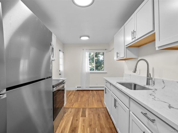 4 Rolling Way M, Peekskill NY 10566