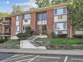 4 Rolling Way M, Peekskill NY 10566