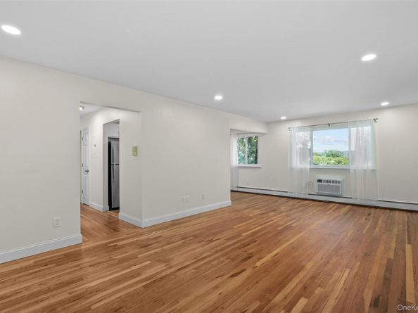 4 Rolling Way M, Peekskill NY 10566