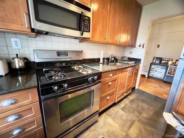 81-05 35 Avenue 1M, Jackson Heights NY 11372