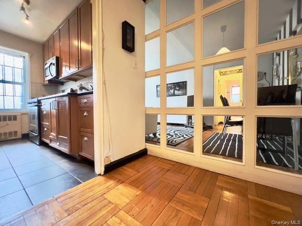 81-05 35 Avenue 1M, Jackson Heights NY 11372