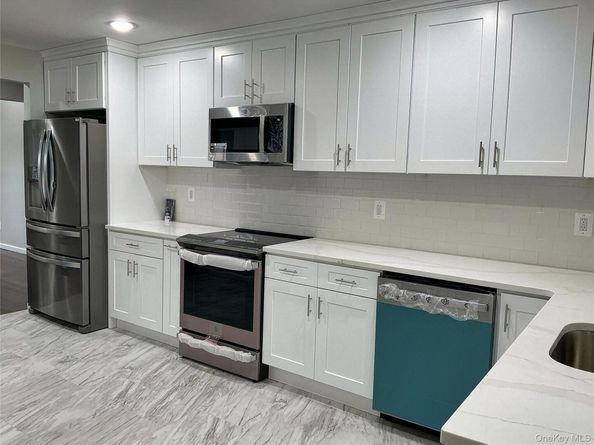 9 Holt Street, Amityville NY 11701