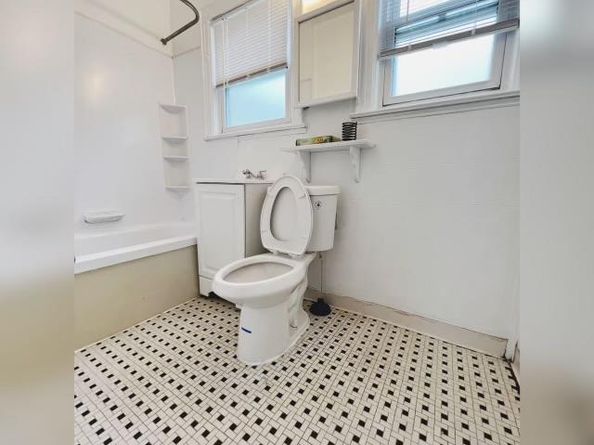 8041 159th Street, Jamaica Hills NY 11432