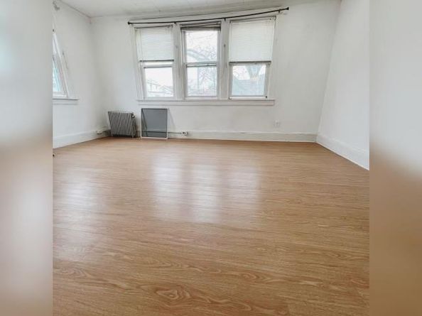 8041 159th Street, Jamaica Hills NY 11432