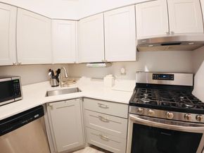 68-09 242nd Street 33A, Little Neck NY 11362