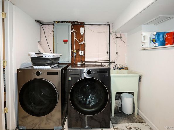 6 Lewis Avenue, Jericho NY 11753