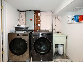 6 Lewis Avenue, Jericho NY 11753