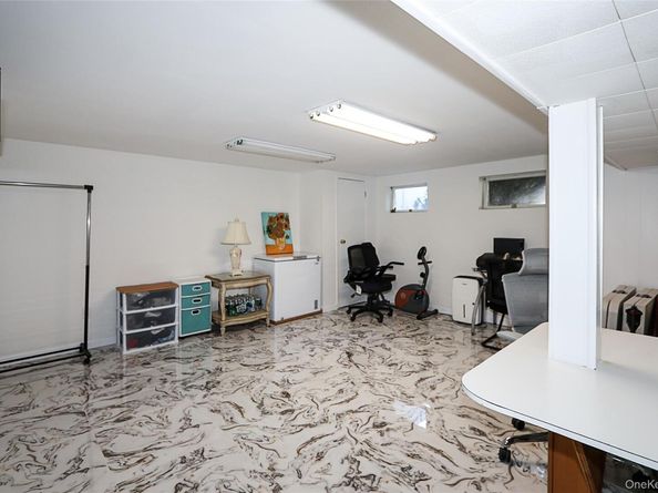 6 Lewis Avenue, Jericho NY 11753