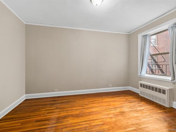 48-19 43rd Street 4D, Sunnyside NY 11377