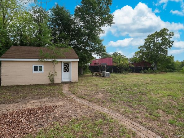 5 Bristol Street, Huntington NY 11743