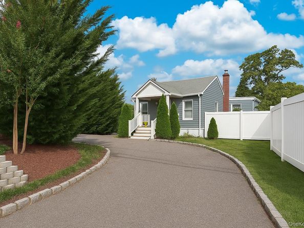 5 Bristol Street, Huntington NY 11743