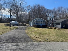 44 Cedar Drive, Miller Place NY 11764