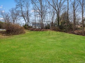 111 SPIER Road, Scarsdale NY 10583