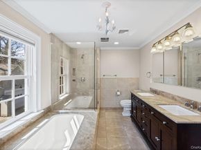 8 Terrell Lane, Stony Brook NY 11790