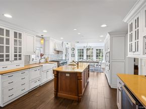 8 Terrell Lane, Stony Brook NY 11790