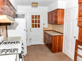 138 Chestnut Street, Lynbrook NY 11563