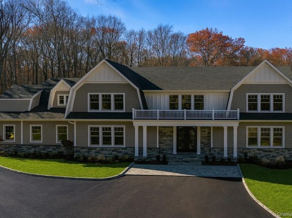 541 Split Rock Road, Syosset NY 11791