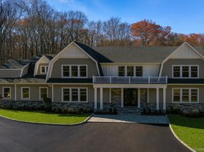 541 Split Rock Road, Syosset NY 11791