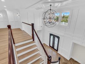 541 Split Rock Road, Syosset NY 11791