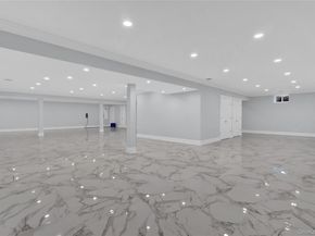 541 Split Rock Road, Syosset NY 11791