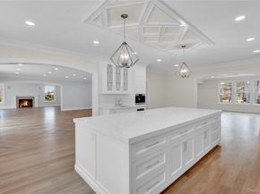 541 Split Rock Road, Syosset NY 11791
