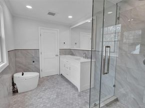 541 Split Rock Road, Syosset NY 11791