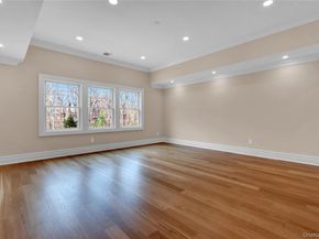 541 Split Rock Road, Syosset NY 11791