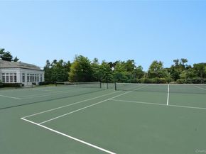 14 Meadow Lane, Manhasset NY 11030