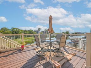 20 W 18th Road, Broad Channel NY 11693