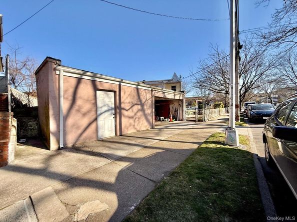 6605 Garfield Avenue, Woodside NY 11377