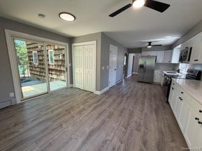 130 Park Lane, Middle Island NY 11953