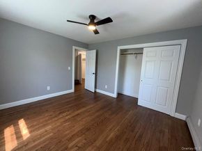 130 Park Lane, Middle Island NY 11953
