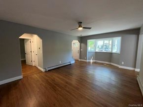 130 Park Lane, Middle Island NY 11953