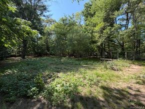 130 Park Lane, Middle Island NY 11953